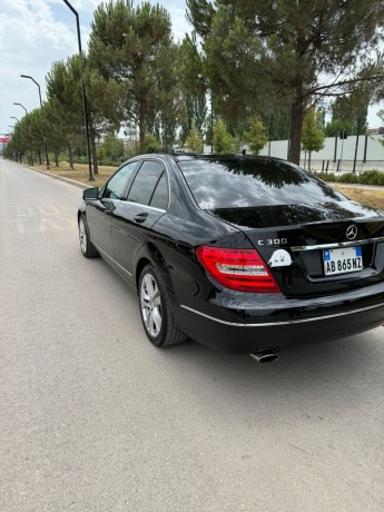 mercedes-benz-c-class-big-4