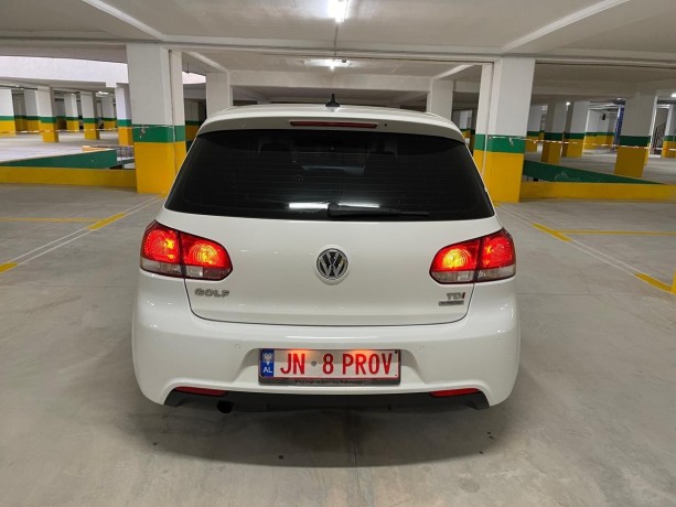 volkswagen-golf-6-big-1