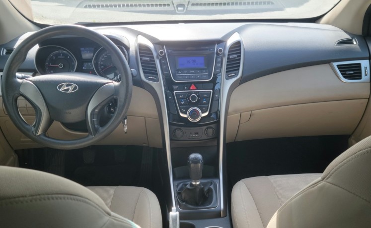 hyundai-i30-2013-big-3