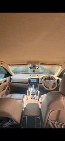 porsche-cayenne-big-3