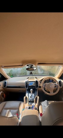 porsche-cayenne-big-1