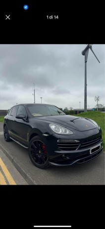 porsche-cayenne-big-0