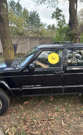 jeep-cherokee-25td-big-2